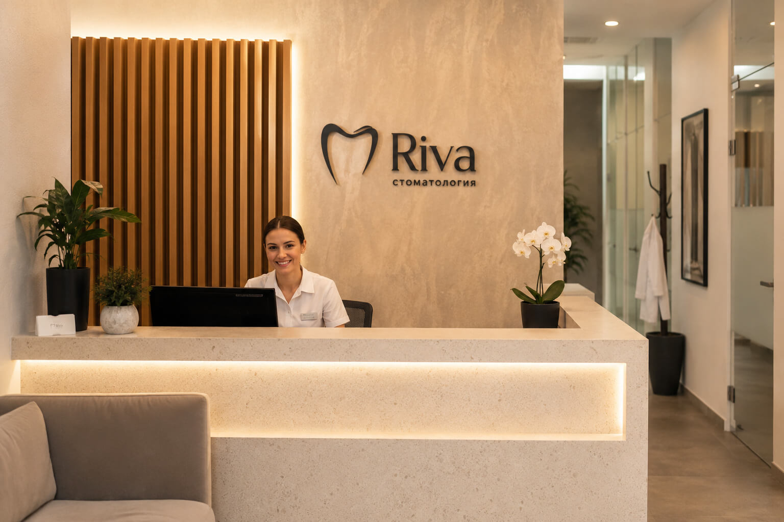 Стойка регистрации клиники Riva
